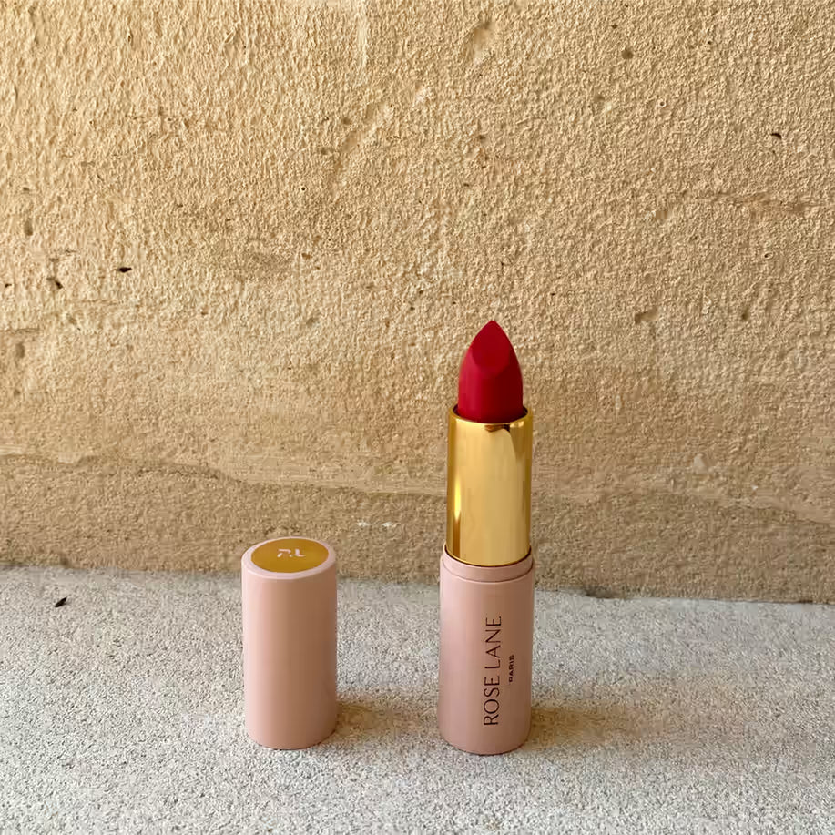 Rouge à lèvres rouge Rendez-vous Paris, élégance classique